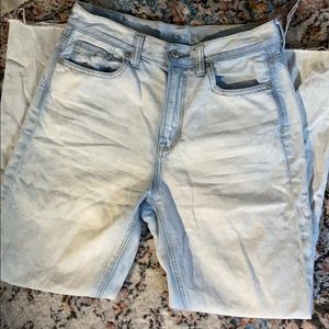 American Eagle mom jeans